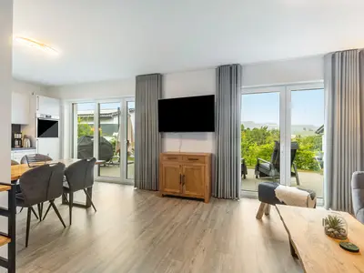 Photo, INSIDE, OUTSIDE