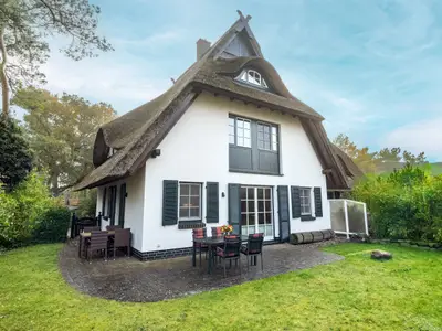 Ferienhaus für 8 Personen (138 m²) in Dierhagen (Ostseebad) 1/10