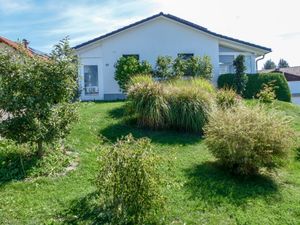 23849596-Ferienhaus-4-Dittishausen-300x225-4