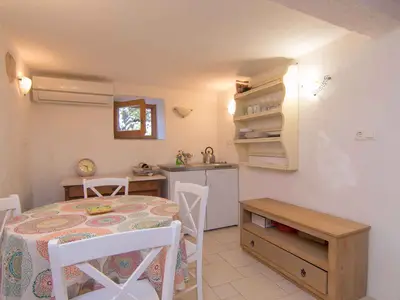 Ferienhaus für 14 Personen (230 m²) in Dobrinj 8/10