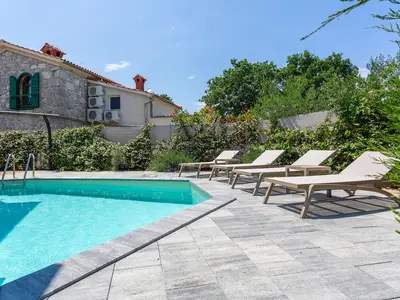 pool