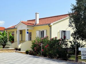 Ferienhaus für 5 Personen (100 m²) in Dobropoljana