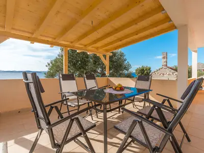 Ferienhaus für 6 Personen (80 m²) in Dobropoljana 5/10