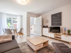 23886162-Ferienhaus-4-Dörphof-300x225-0