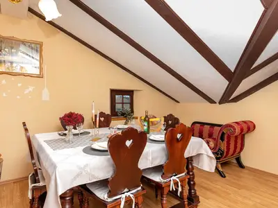DiningRoom