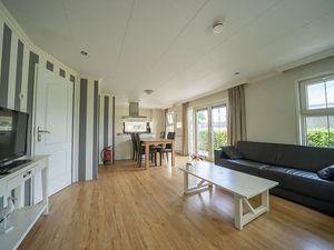 23987694-Ferienhaus-4-Dordrecht-300x225-4