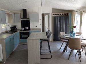 23987698-Ferienhaus-6-Dordrecht-300x225-1