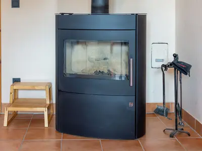 Kamin-/Ofen
