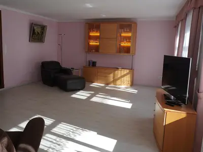 Wohnzimmerschrank