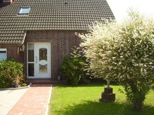 23484993-Ferienhaus-7-Dornumersiel-300x225-0