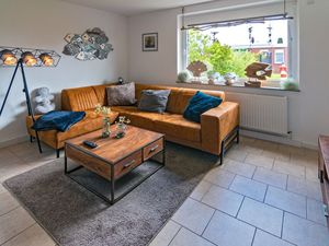 24014585-Ferienhaus-4-Dornumersiel-300x225-3