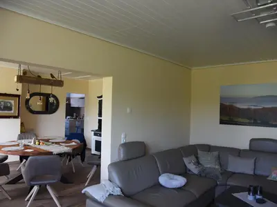 Wohnzimmer und Essbereich