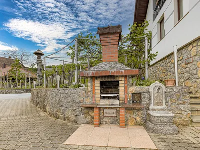 Gemauerter BBQ im Freien