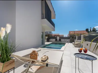 pool