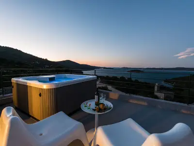 Jacuzzi
