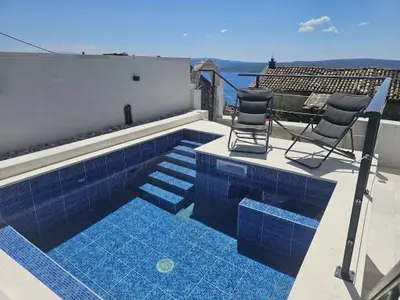 Ferienhaus für 6 Personen (135 m²) in Dramalj 1/10