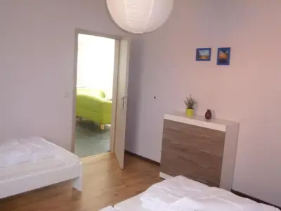 2. Schlafzimmer