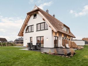 23996732-Ferienhaus-9-Dranske-300x225-2