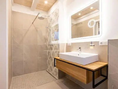 Ferienhaus Reethaus Nordlicht - Badezimmer II