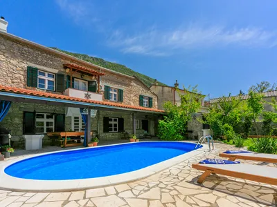Ferienhaus für 6 Personen (80 m²) in Drivenik 1/10