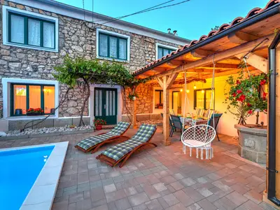 Ferienhaus für 6 Personen (178 m²) in Drivenik 8/10