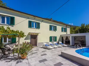 Ferienhaus für 6 Personen (84 m²) in Drivenik