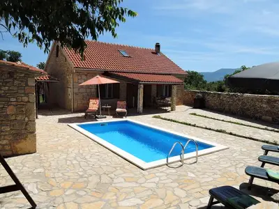 Ferienhaus für 8 Personen in Drniš 2/10