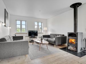 23732698-Ferienhaus-8-Dronningmølle-300x225-3