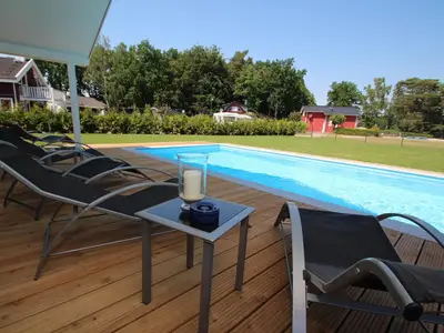 PoolOfHouse