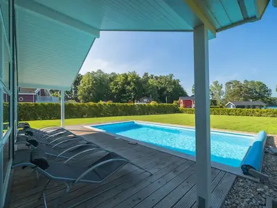 PoolOfHouse