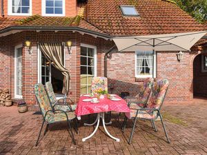 22766385-Ferienhaus-6-Dunum-300x225-2