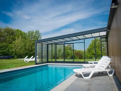 PoolOfHouse