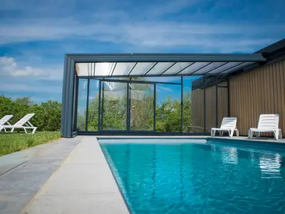 PoolOfHouse