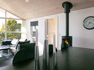 22412759-Ferienhaus-6-Dyreborg-300x225-3