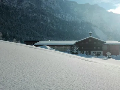 Selbstversorgerhütte Plafing im Winter
