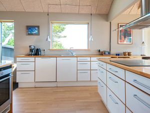 23273513-Ferienhaus-7-Ebeltoft-300x225-5