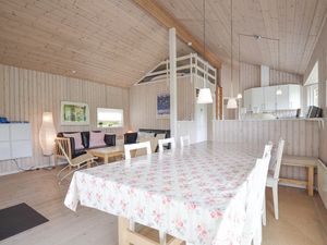 23727328-Ferienhaus-8-Ebeltoft-300x225-3