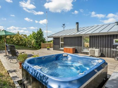 hot-tub