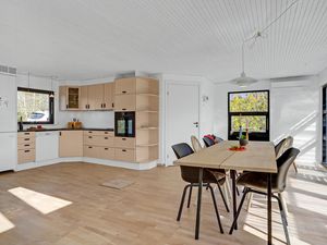 23751408-Ferienhaus-6-Ebeltoft-300x225-5