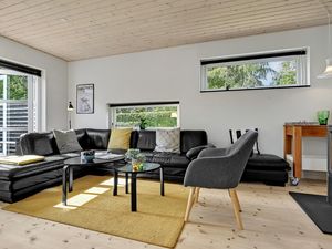 23722782-Ferienhaus-6-Ebeltoft-300x225-1