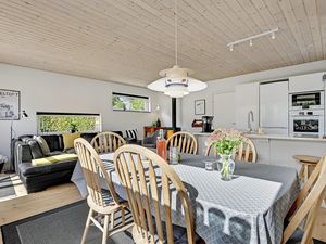 23722782-Ferienhaus-6-Ebeltoft-300x225-2