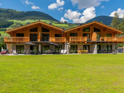 Außenseite Ferienhaus [Sommer]
