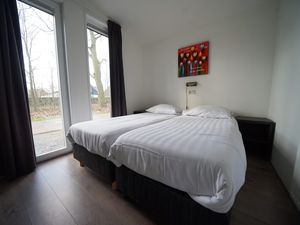 23987800-Ferienhaus-6-Echt-Susteren-300x225-5