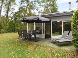 18272425-Ferienhaus-2-Eerbeek-300x225-2