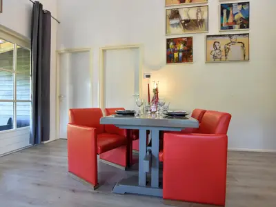 DiningRoom