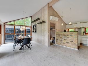 23864539-Ferienhaus-5-Egå-300x225-3