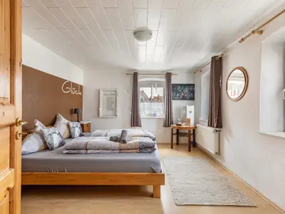 BEDROOM, INSIDE