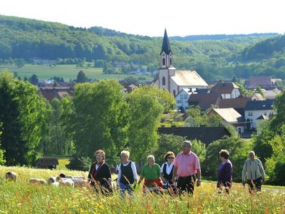 Ihre Gastgeber auf Maiwanderung Tour