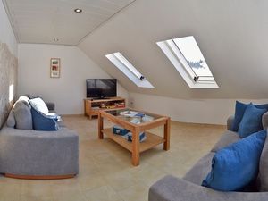 23890076-Ferienhaus-10-Eisfeld-300x225-3