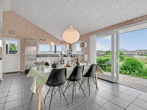 23727731-Ferienhaus-6-Ejstrupholm-300x225-4